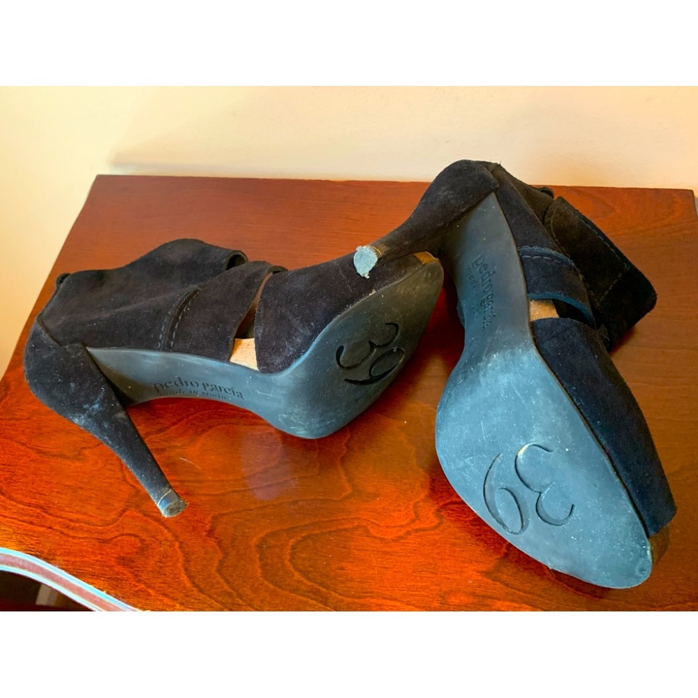 Pedro Garcia Suede Peep Toe Bootie/Platform Heels - Picture 6 of 7